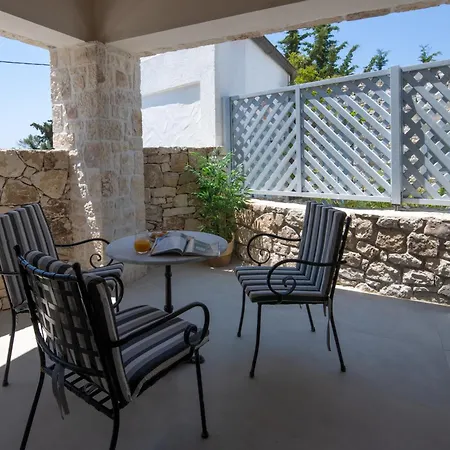 Ts Luxury فيلة Velianitátika